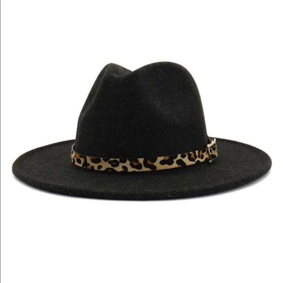 Accessories - Black hat